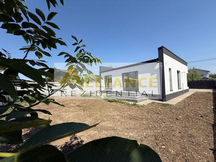 Casă individuală cu 4 camere cu Canalizare în Berceni