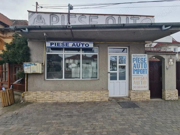 Spațiu comercial, de 80 mp, în Central