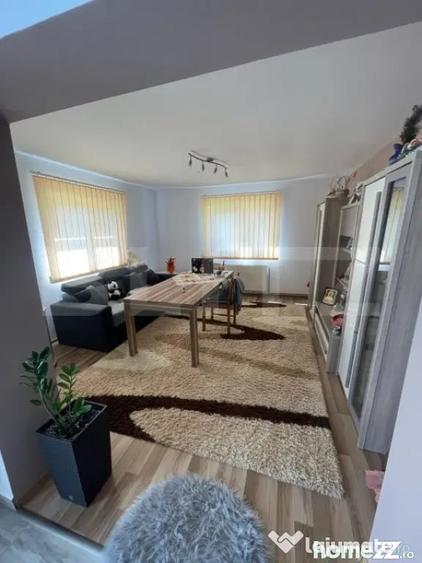 Casă cu 3 camere cu Teren 3000 Mp în Central