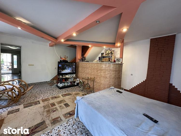 Casă cu 6 camere cu Teren 350 Mp în Ighiu