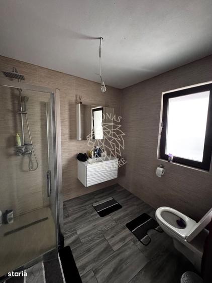 Casă cu 4 camere în Șieu