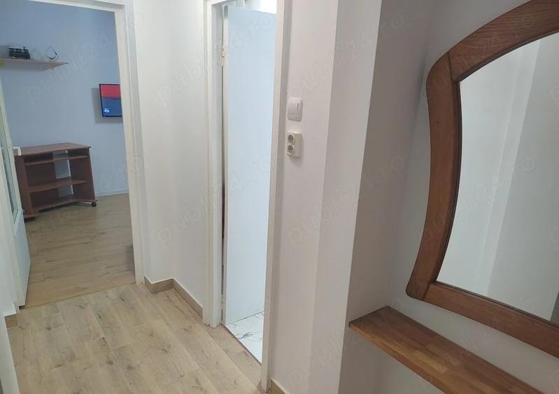 Apartament cu 2 camere semidecomandat, mobilat în Brătianu