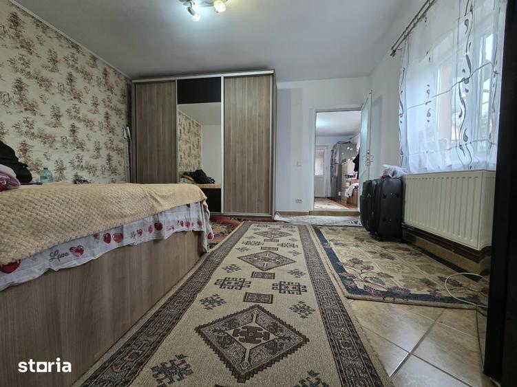 Casă cu 4 camere cu Teren 928 Mp în Mihail Kogălniceanu
