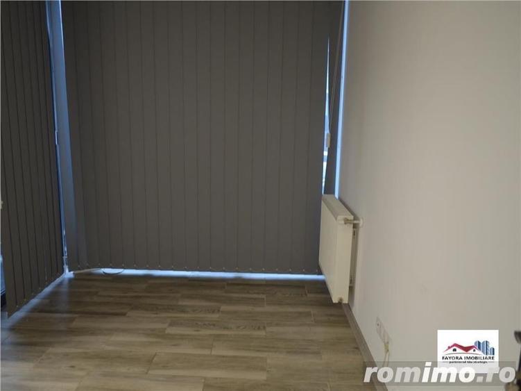 Apartament cu 3 camere decomandat în Tudor