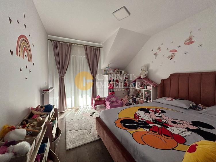 Duplex cu 4 camere cu Canalizare în Horpaz