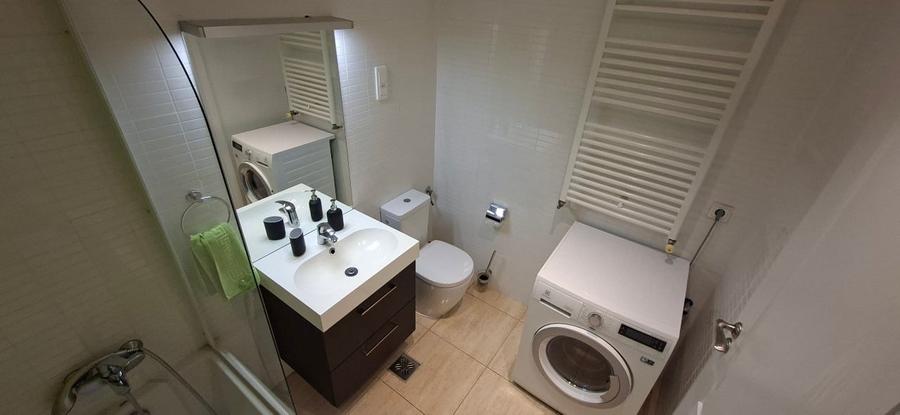 Apartament cu 5 camere decomandat, mobilat în Pantelimon