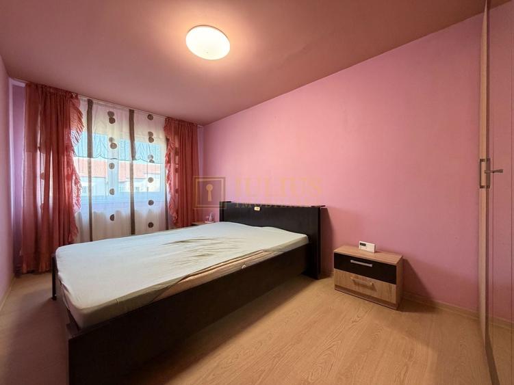 Apartament cu 3 camere semidecomandat, mobilat în Girocului