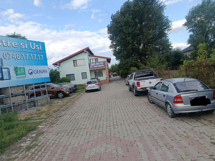 Spațiu comercial, de 80 mp, în Blejoi