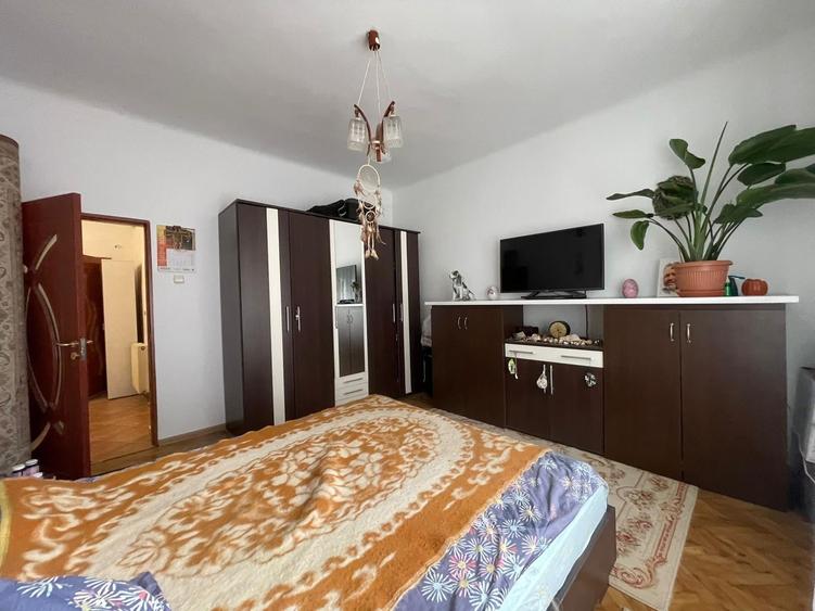 Casă cu 3 camere cu Teren 190 Mp în Muncitoresc