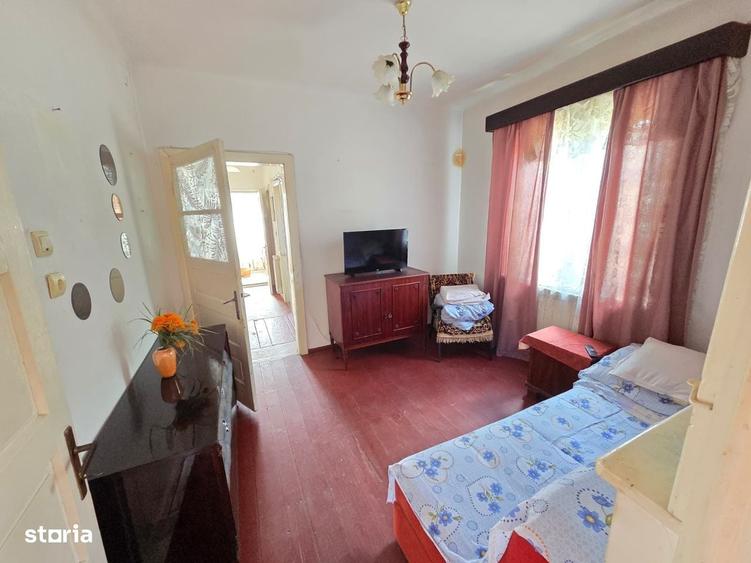 Casă cu 2 camere în Central