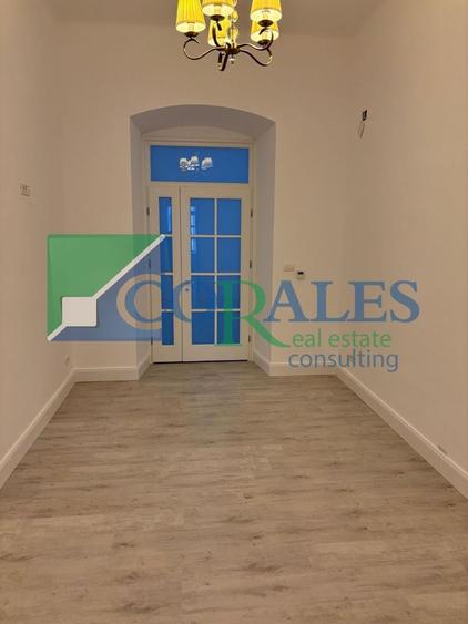 Apartament cu 3 camere semidecomandat în Ultracentral