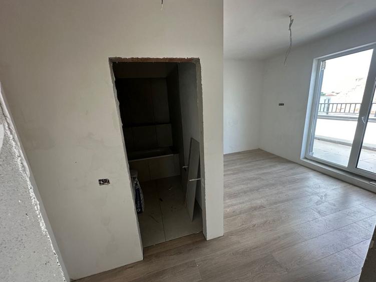 Apartament cu 2 camere decomandat în Freidorf