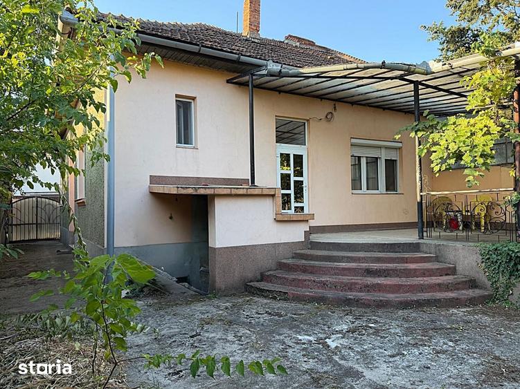 Casa ultracentral singura in curte | Podul Centenarului - 7