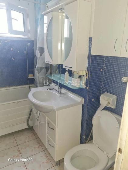 Apartament cu 2 camere semidecomandat în Cornișa