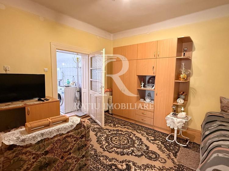Casă individuală cu 3 camere cu Canalizare în Spitalul Județean