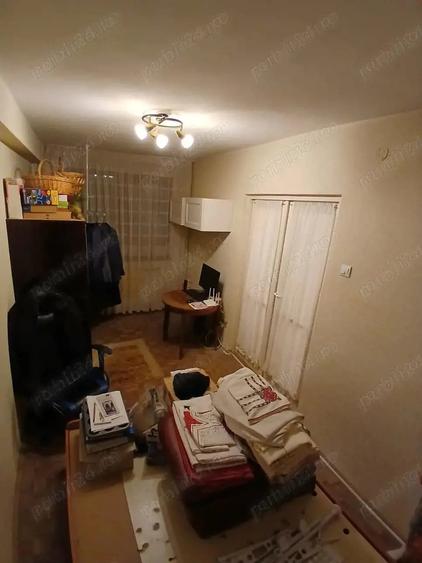 Apartament cu 4 camere decomandat în Mazepa 1