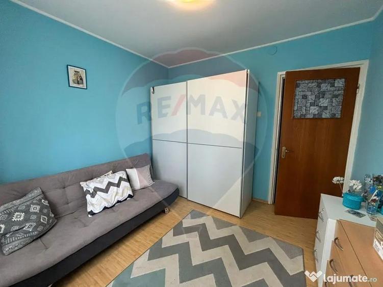 Apartament cu 3 camere decomandat în 1 Decembrie 1918