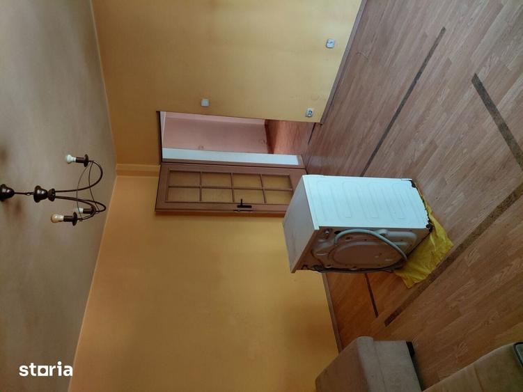 Apartament cu 3 camere decomandat în Rahova