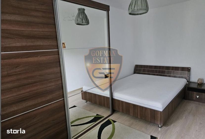 Apartament cu 3 camere în Casa de Cultură