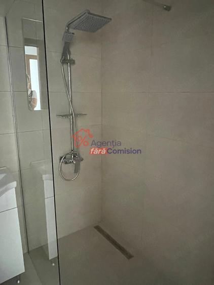 Apartament cu 4 camere decomandat în Păcurari