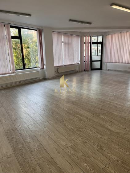 Spațiu comercial, de 107.80000305176 mp, în Timpuri Noi