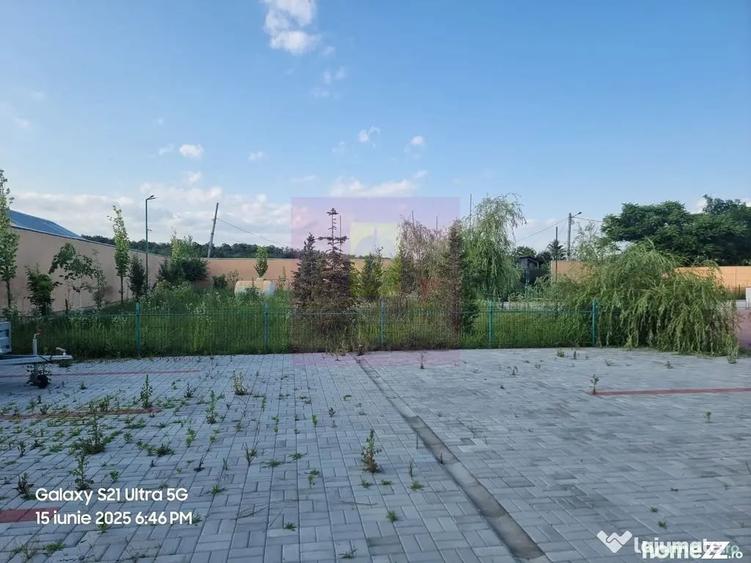 Casă cu 7 camere cu Teren 6000 Mp în Teișori