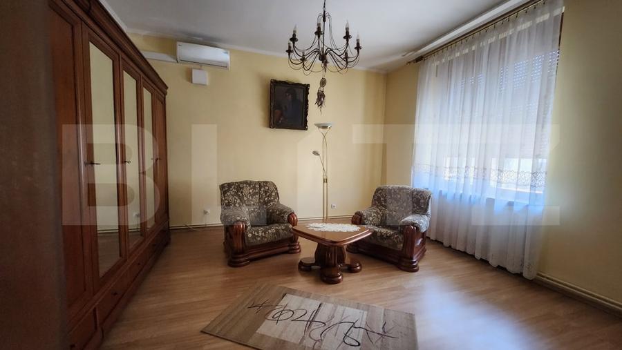 Casă individuală cu 3 camere cu Canalizare în Central