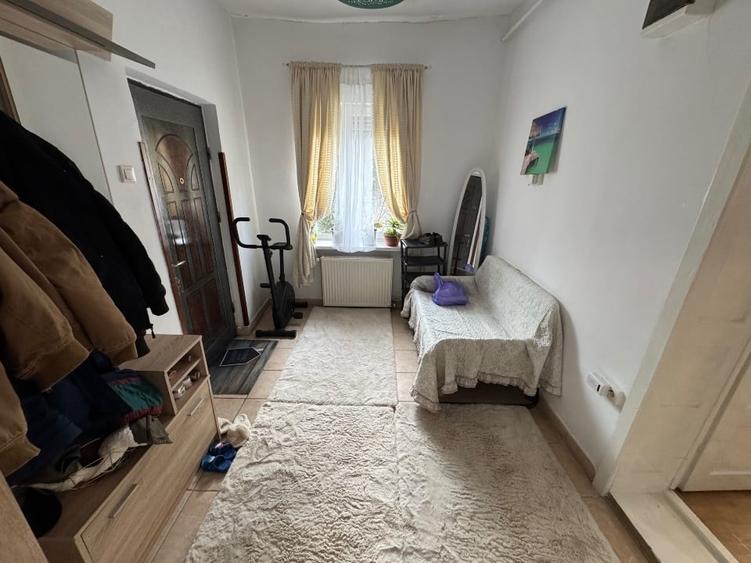Casă individuală cu 2 camere cu Teren 1200 Mp în Cerghid