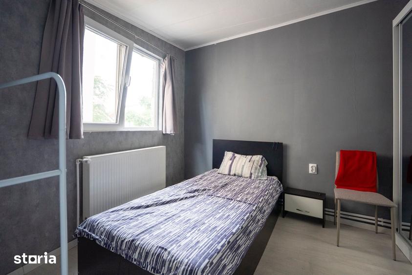 Casă cu 5 camere cu Teren 181 Mp în Rogerius