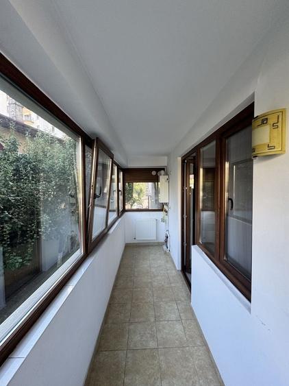 Apartament cu 2 camere decomandat în Mihai Bravu
