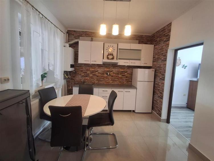 Casă individuală cu 4 camere cu Teren 350 Mp în Mohu