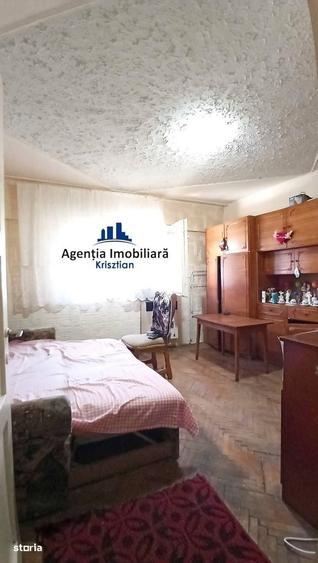 Apartament cu 2 camere decomandat în Carpați 2