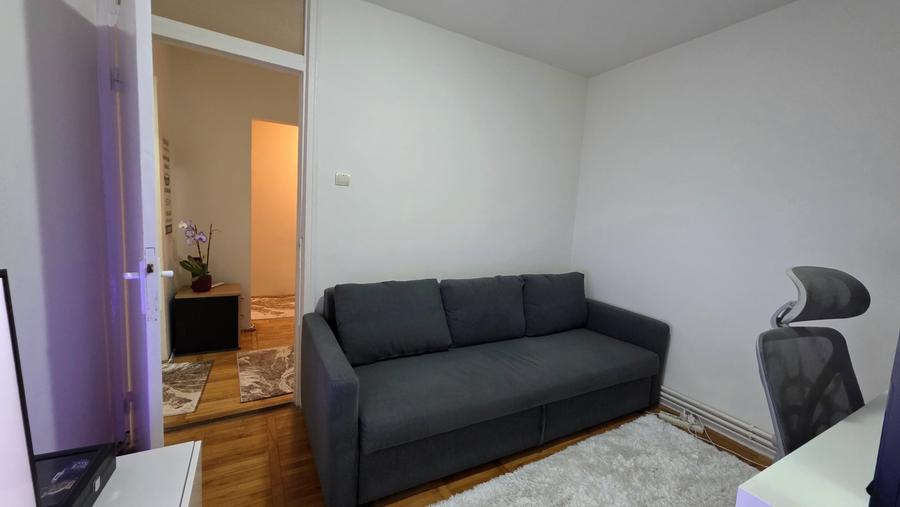 Apartament cu 3 camere decomandat, mobilat în Girocului