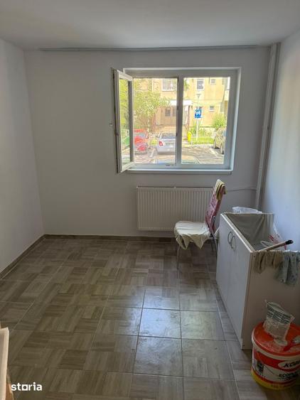 Apartament cu 2 camere semidecomandat în Rahova
