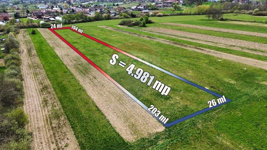 Teren Construcții intravilan de 4981 mp, în Coltău