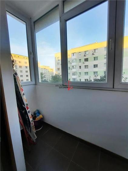 Apartament cu 3 camere decomandat în Pantelimon
