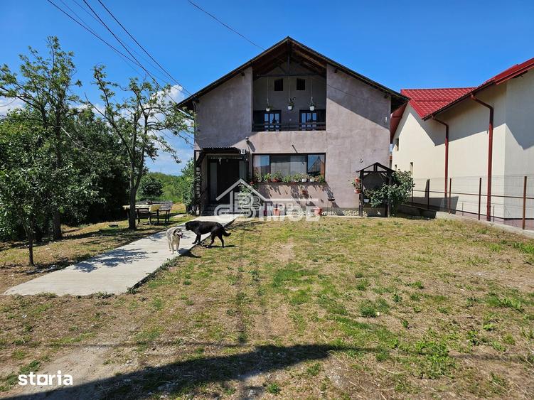 Casă cu 4 camere cu Teren 130 Mp în Gura Ocniței