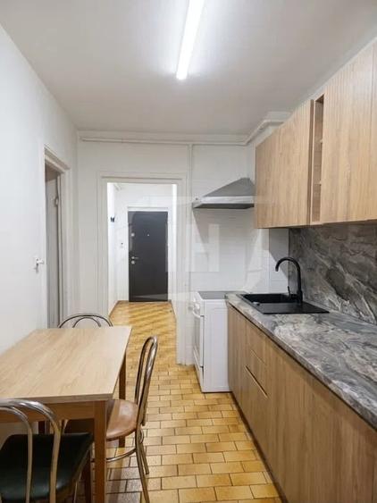 Apartament cu 3 camere semidecomandat, mobilat în Gheorgheni