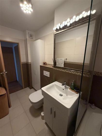 Apartament cu 3 camere decomandat în Decebal