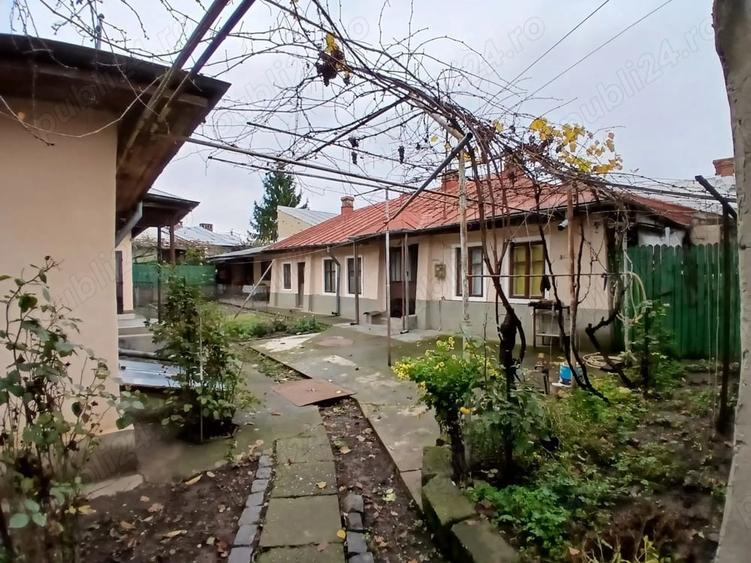 Casă cu Teren 429 Mp în Central
