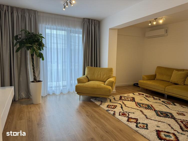 Apartament cu 4 camere în Central