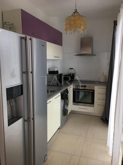 Apartament cu 4 camere decomandat în Bună Ziua