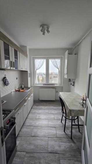 Apartament cu 2 camere semidecomandat, mobilat în Săsar