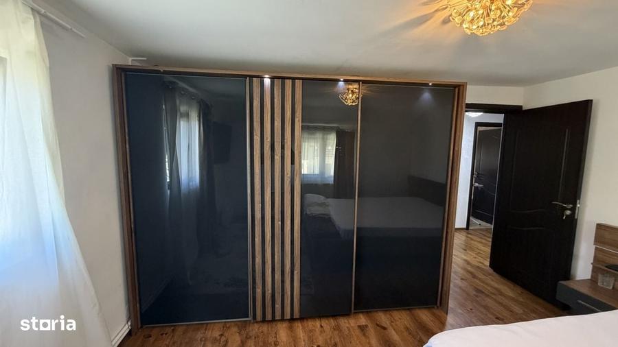 Casă cu 4 camere în Ciorogârla