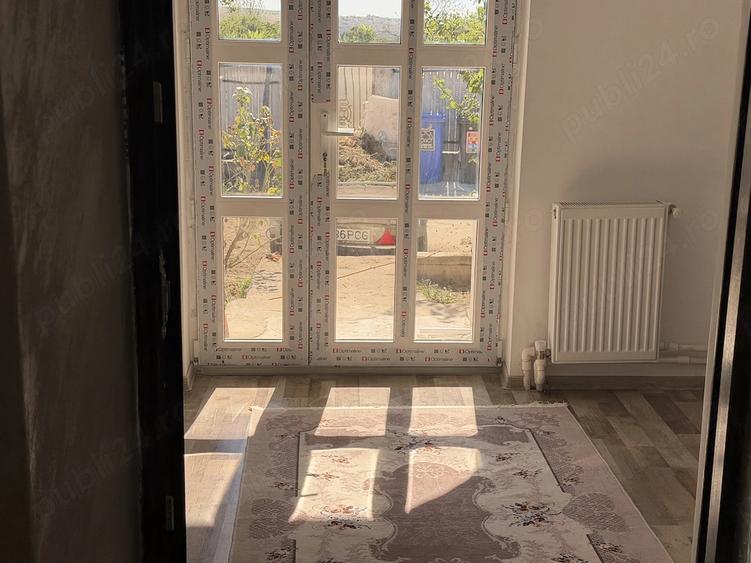 Casă cu 3 camere cu Teren 2250 Mp în Dunărea