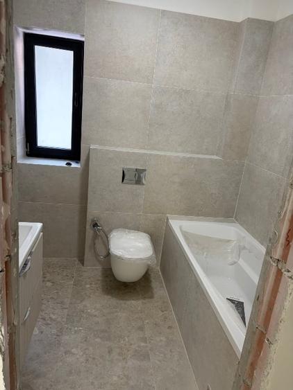 Apartament cu 3 camere decomandat în 13 Septembrie