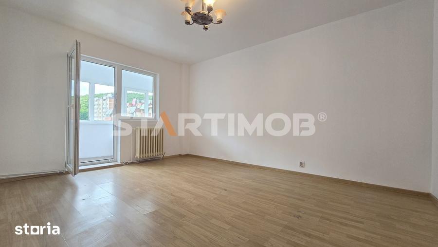Apartament cu 2 camere decomandat în Valea Cetății