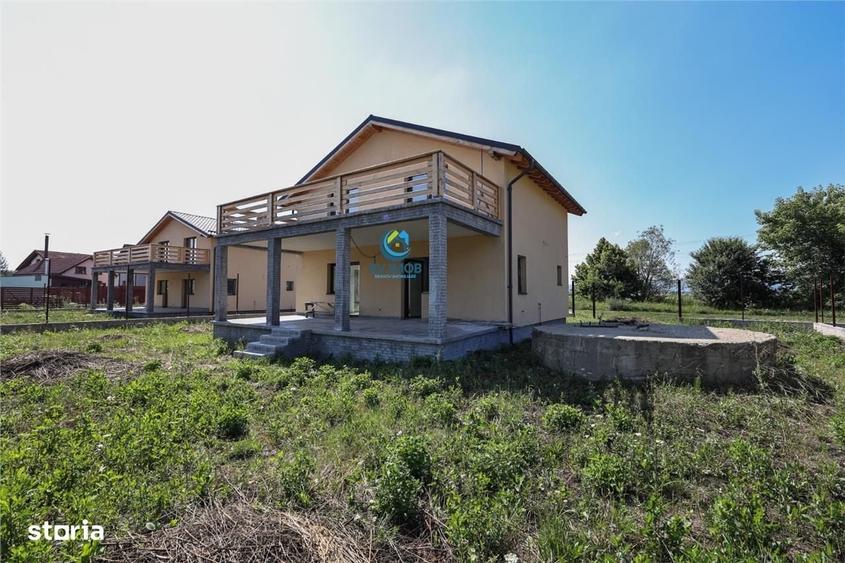 Casă cu 4 camere cu Teren 680 Mp în Hălchiu