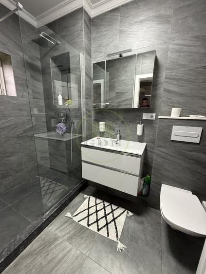 De închiriat - Ap. 4 camere, curte comună, Florești, 90 mp. - 6