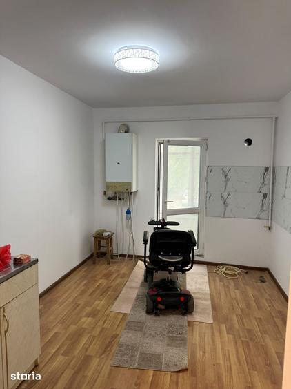 Apartament cu 2 camere decomandat în Republicii